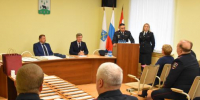 Награды - лучшим стражам порядка - Бокситогорский район